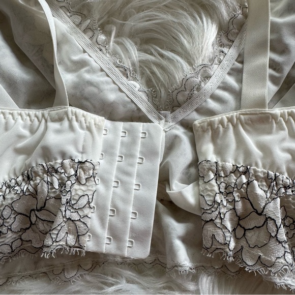 Cosabella Never Say Never Plungie Longline Bralette - White/Black Lace M - Picture 7 of 12